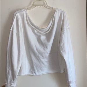 Basic white cropped sweatshirt